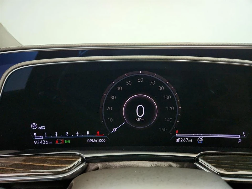 2022 Cadillac Escalade 5th Gen - Image 17 of 21
