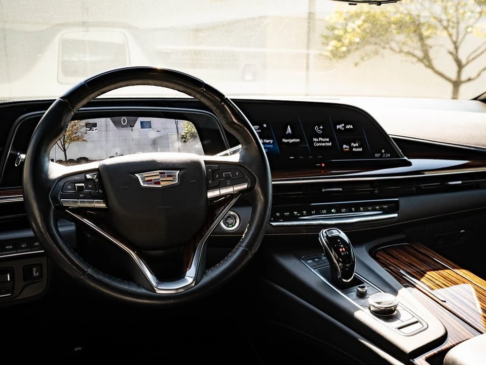 2022 Cadillac Escalade 5th Gen - Image 4 of 21
