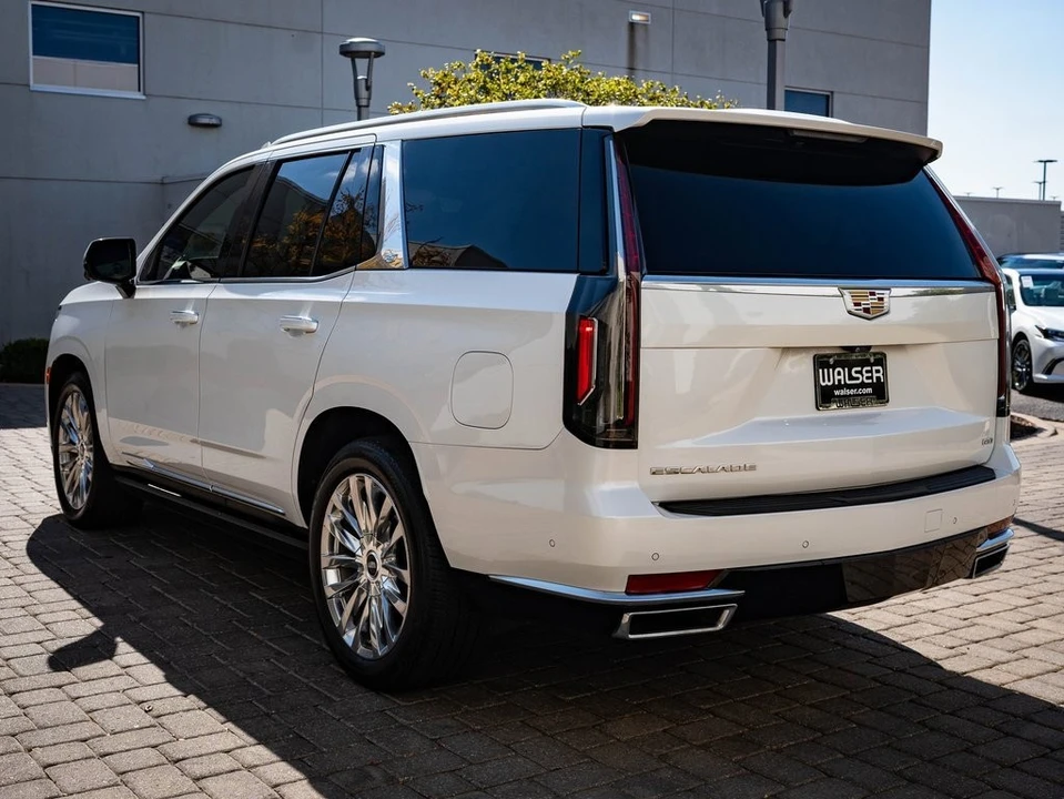 2022 Cadillac Escalade 5th Gen - Image 11 of 21