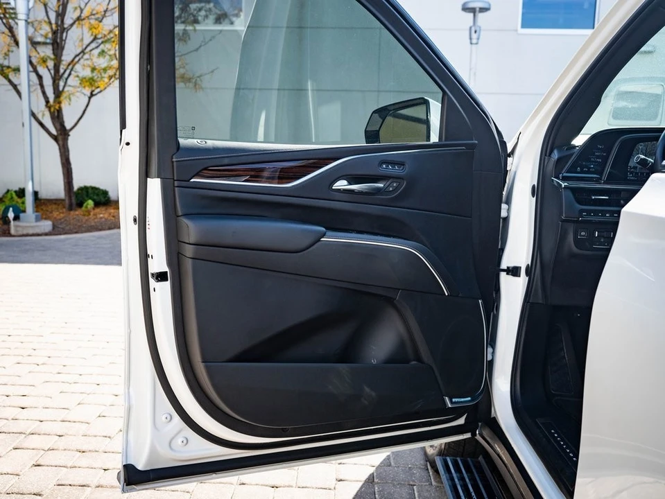 2022 Cadillac Escalade 5th Gen - Image 21 of 21