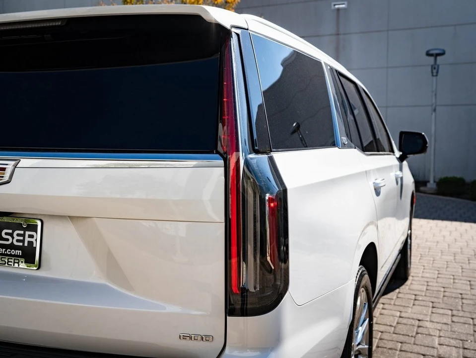 2022 Cadillac Escalade 5th Gen - Image 9 of 21