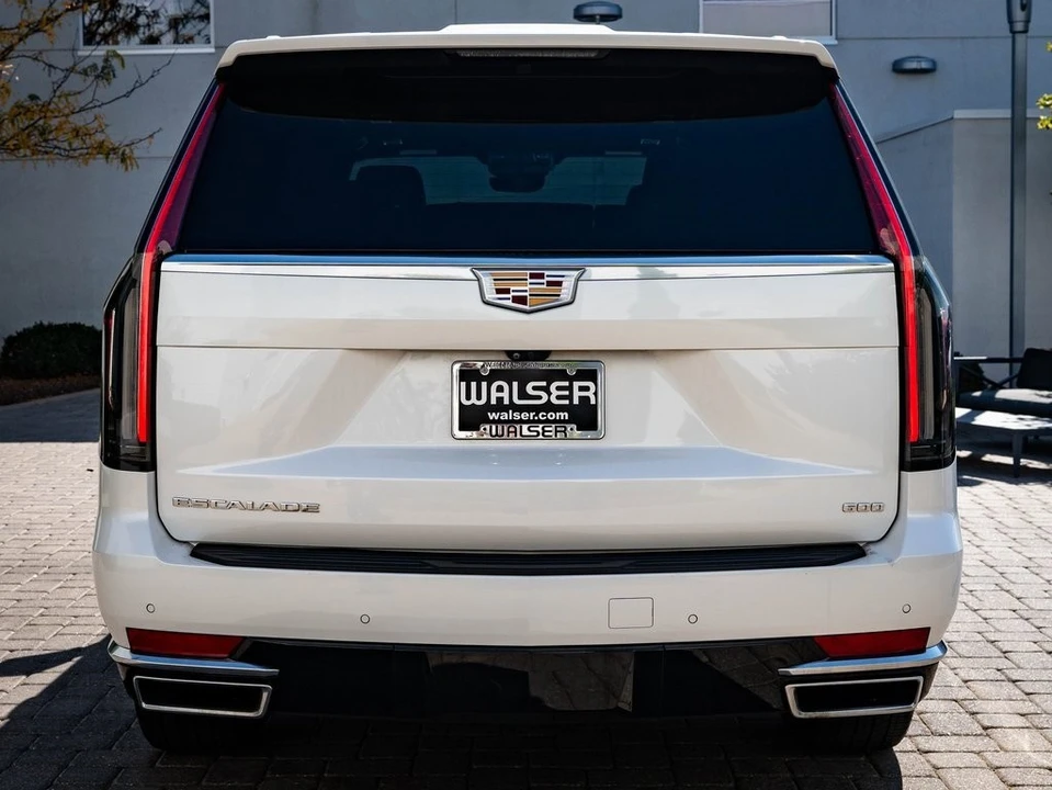 2022 Cadillac Escalade 5th Gen - Image 10 of 21