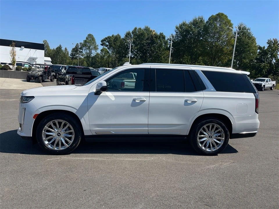 2022 Cadillac Escalade 5th Gen - Image 2 of 12