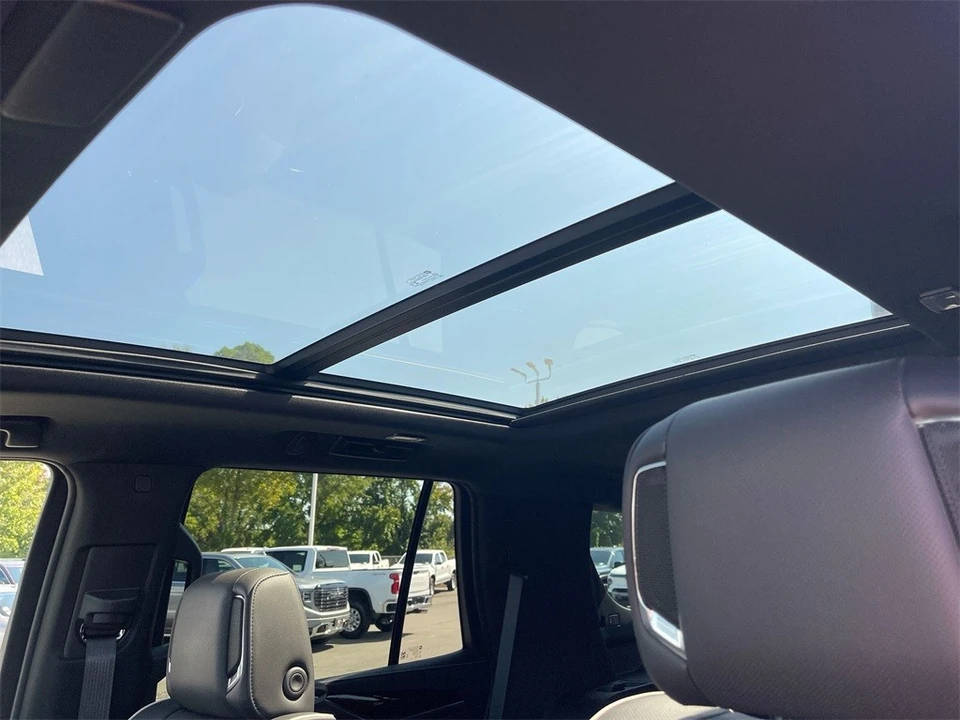 2022 Cadillac Escalade 5th Gen - Image 12 of 12