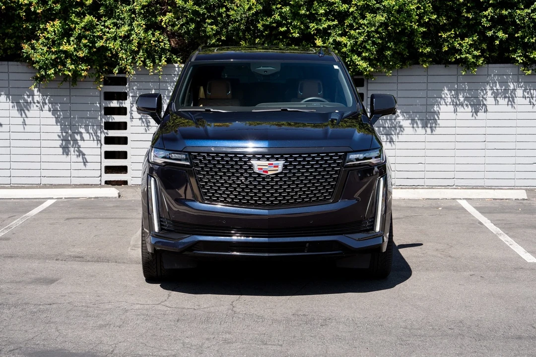 2022 Cadillac Escalade 5th Gen - Image 2 of 21