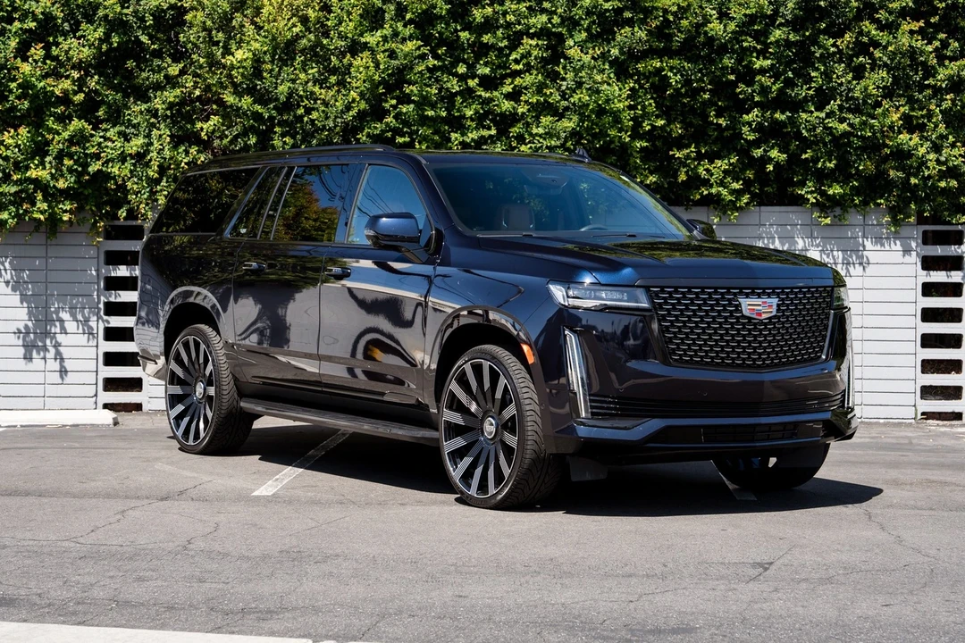 2022 Cadillac Escalade 5th Gen - Image 14 of 21