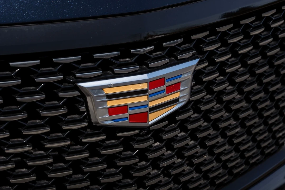 2022 Cadillac Escalade 5th Gen - Image 18 of 21
