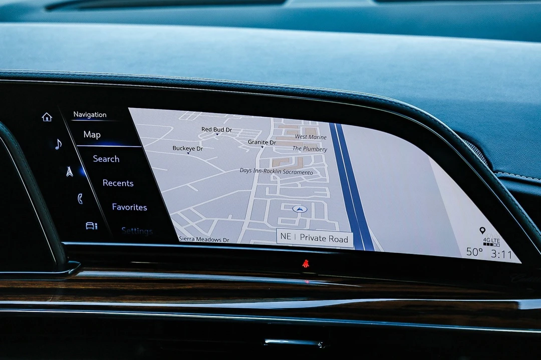 2022 Cadillac Escalade 5th Gen - Image 12 of 12