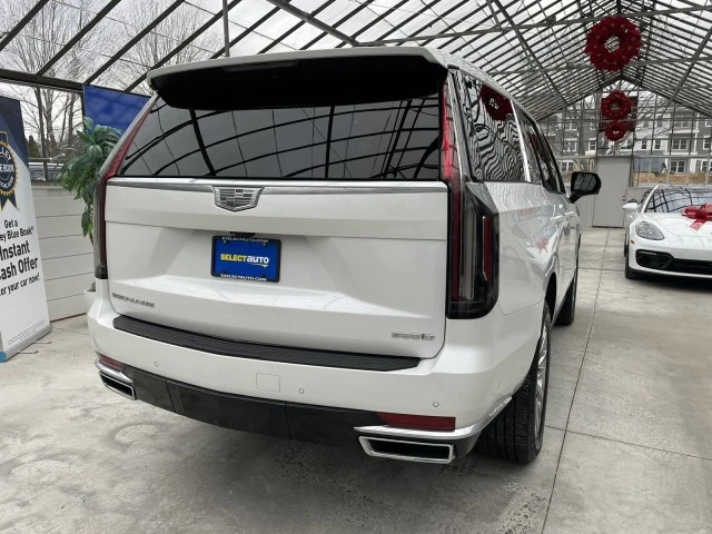 2022 Cadillac Escalade 5th Gen - Image 9 of 12