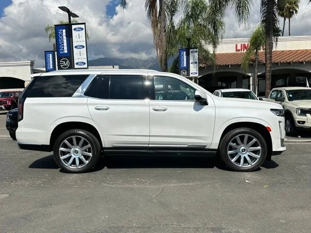 2022 Cadillac Escalade 5th Gen - Image 9 of 12