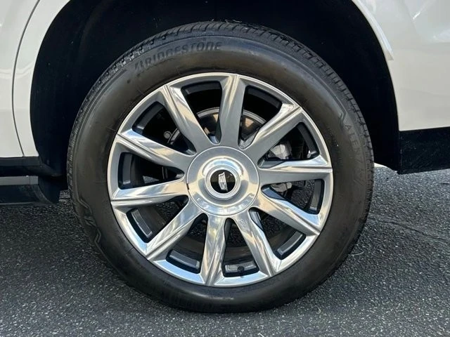 2022 Cadillac Escalade 5th Gen - Image 11 of 12