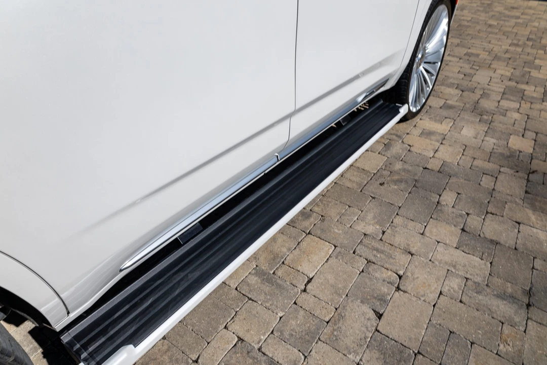 2022 Cadillac Escalade 5th Gen - Image 12 of 31