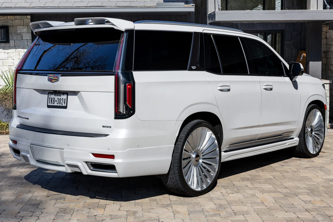 2022 Cadillac Escalade 5th Gen - Image 5 of 31