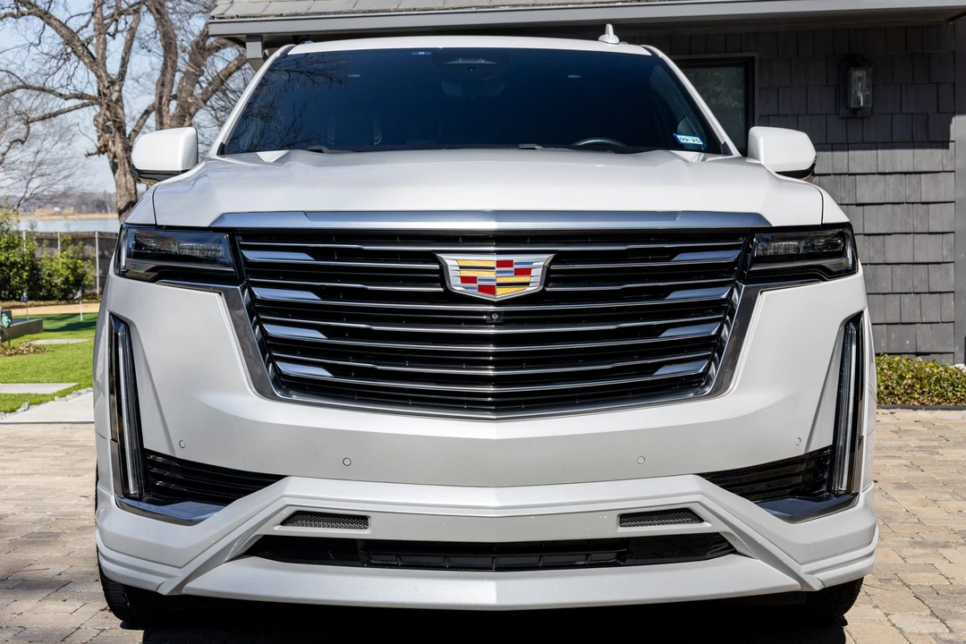 2022 Cadillac Escalade 5th Gen - Image 2 of 31