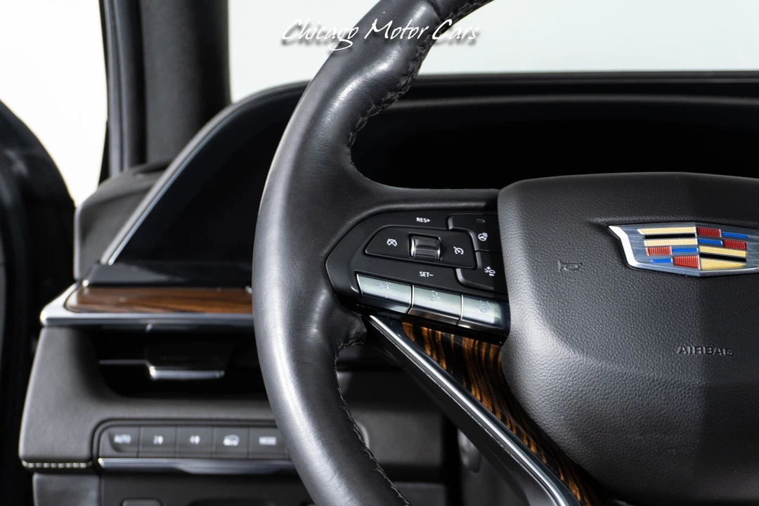 2022 Cadillac Escalade 5th Gen - Image 18 of 21
