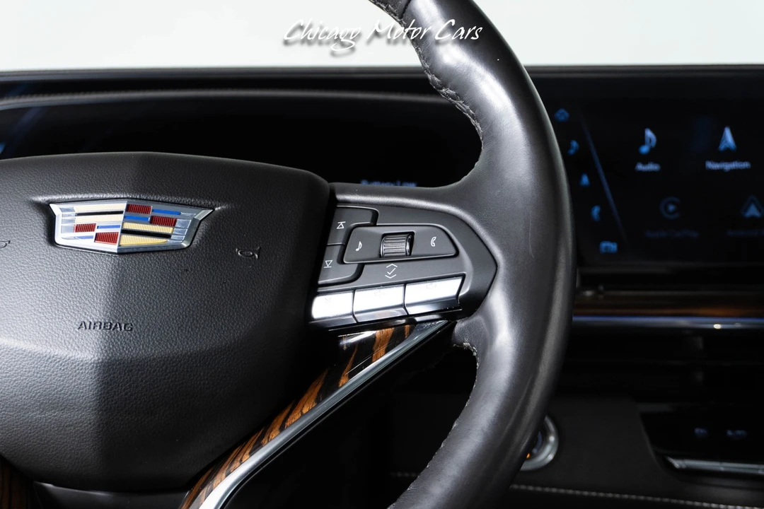 2022 Cadillac Escalade 5th Gen - Image 19 of 21