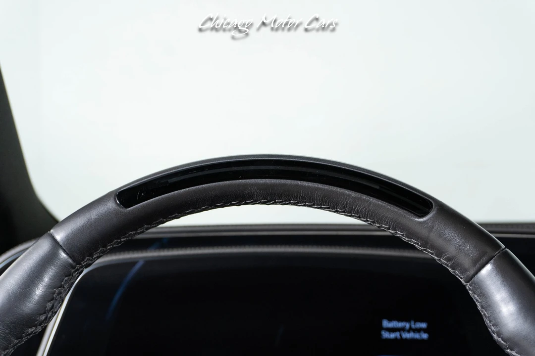 2022 Cadillac Escalade 5th Gen - Image 20 of 21