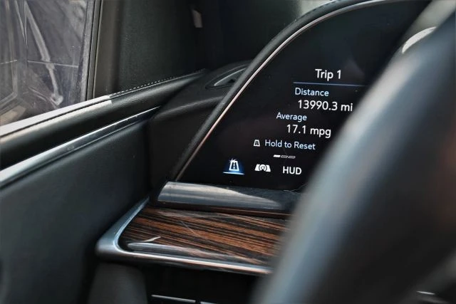 2022 Cadillac Escalade 5th Gen - Image 11 of 21