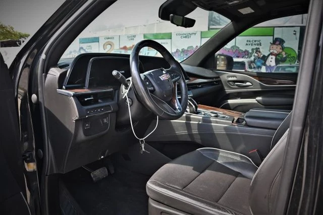 2022 Cadillac Escalade 5th Gen - Image 18 of 21