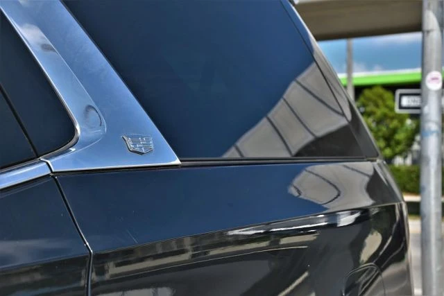 2022 Cadillac Escalade 5th Gen - Image 9 of 21
