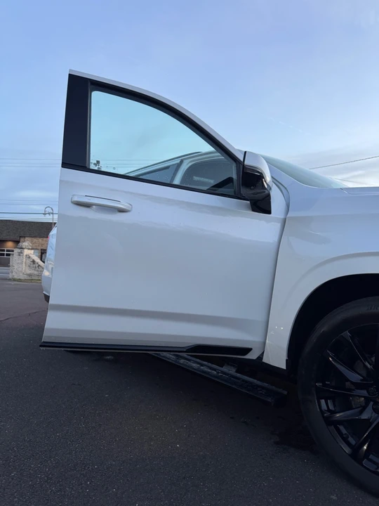 2022 Cadillac Escalade 5th Gen - Image 20 of 21