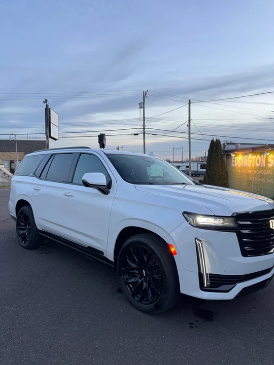 2022 Cadillac Escalade 5th Gen - Image 4 of 21