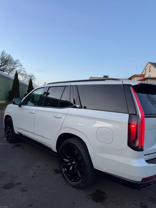 2022 Cadillac Escalade 5th Gen - Image 8 of 21