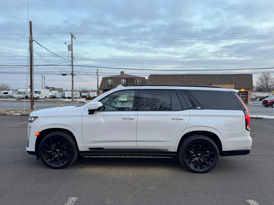 2022 Cadillac Escalade 5th Gen - Image 7 of 21
