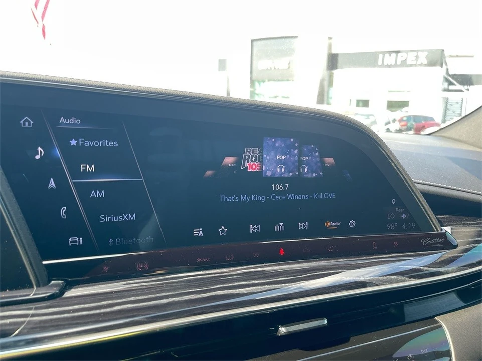 2022 Cadillac Escalade 5th Gen - Image 20 of 21