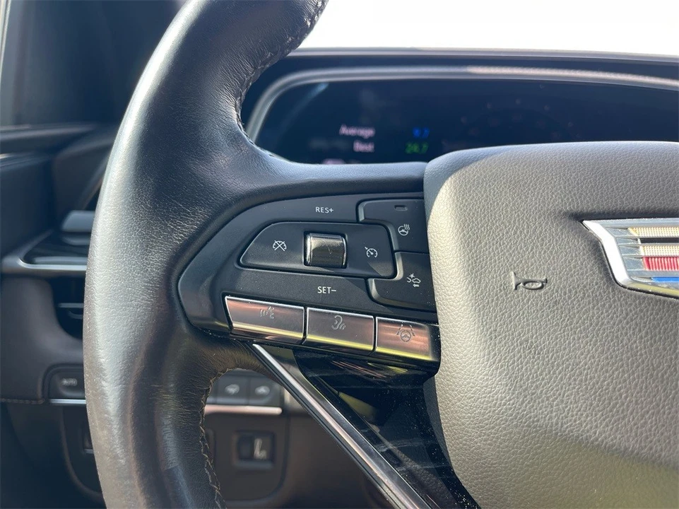 2022 Cadillac Escalade 5th Gen - Image 17 of 21