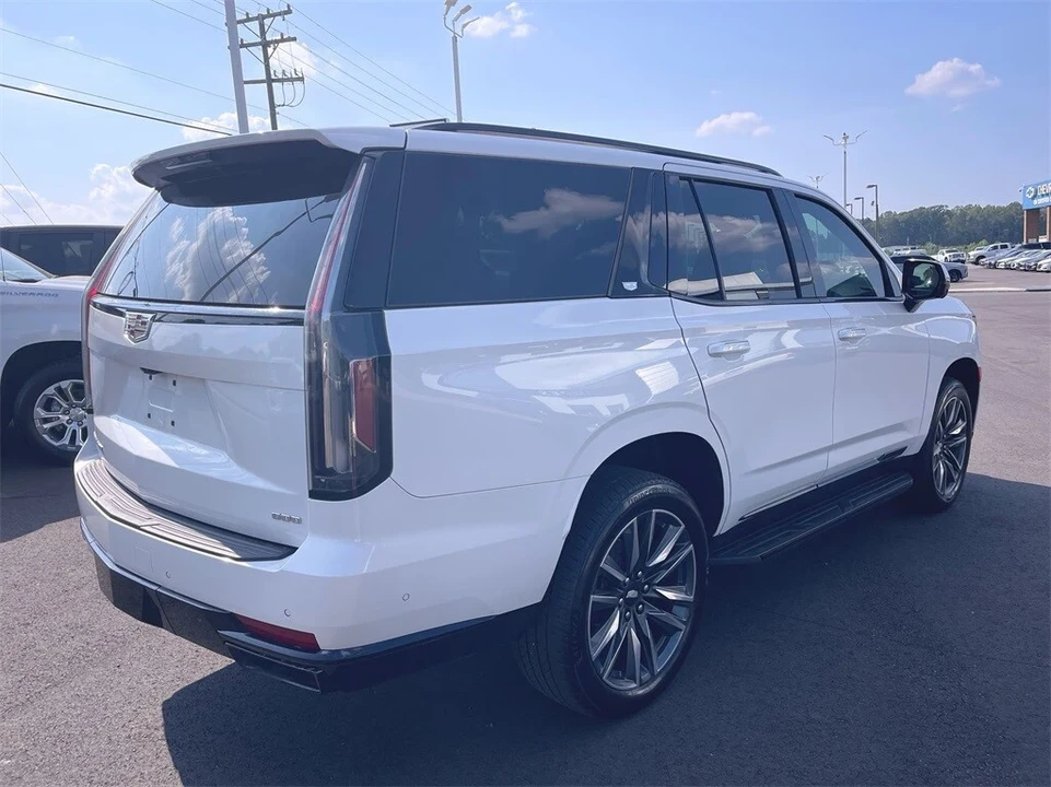 2022 Cadillac Escalade 5th Gen - Image 5 of 12
