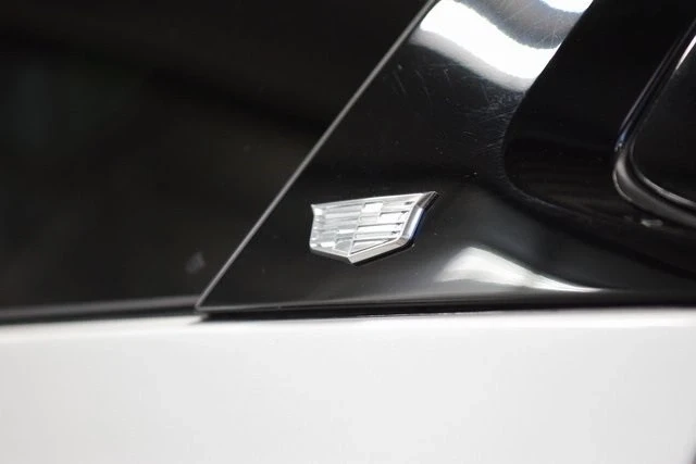 2022 Cadillac Escalade 5th Gen - Image 18 of 21