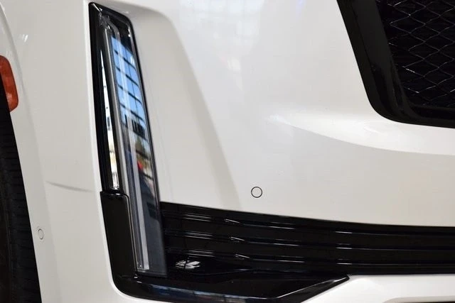 2022 Cadillac Escalade 5th Gen - Image 14 of 21
