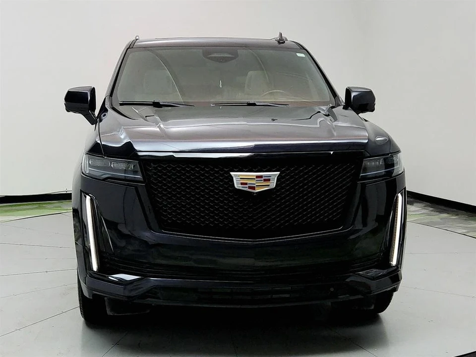 2022 Cadillac Escalade 5th Gen - Image 2 of 21
