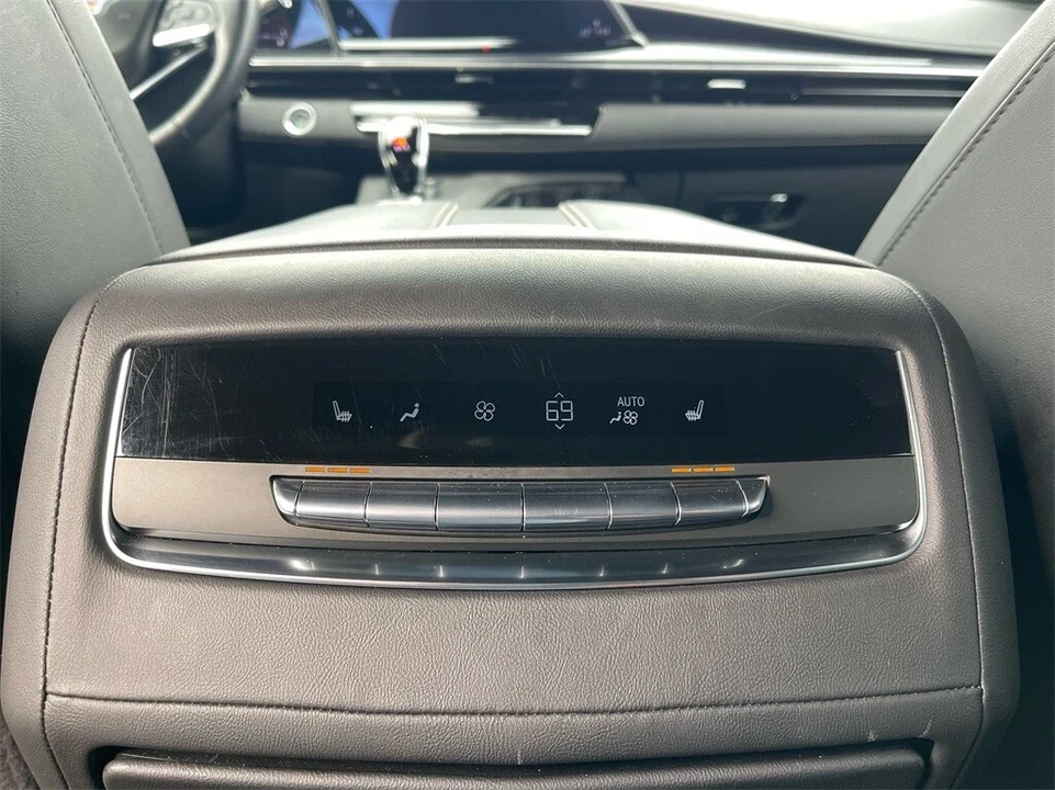 2022 Cadillac Escalade 5th Gen - Image 14 of 21