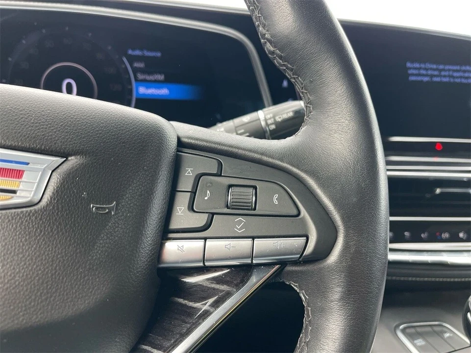 2022 Cadillac Escalade 5th Gen - Image 19 of 21