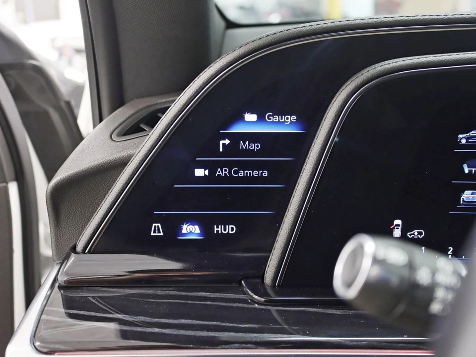 2022 Cadillac Escalade 5th Gen - Image 16 of 21