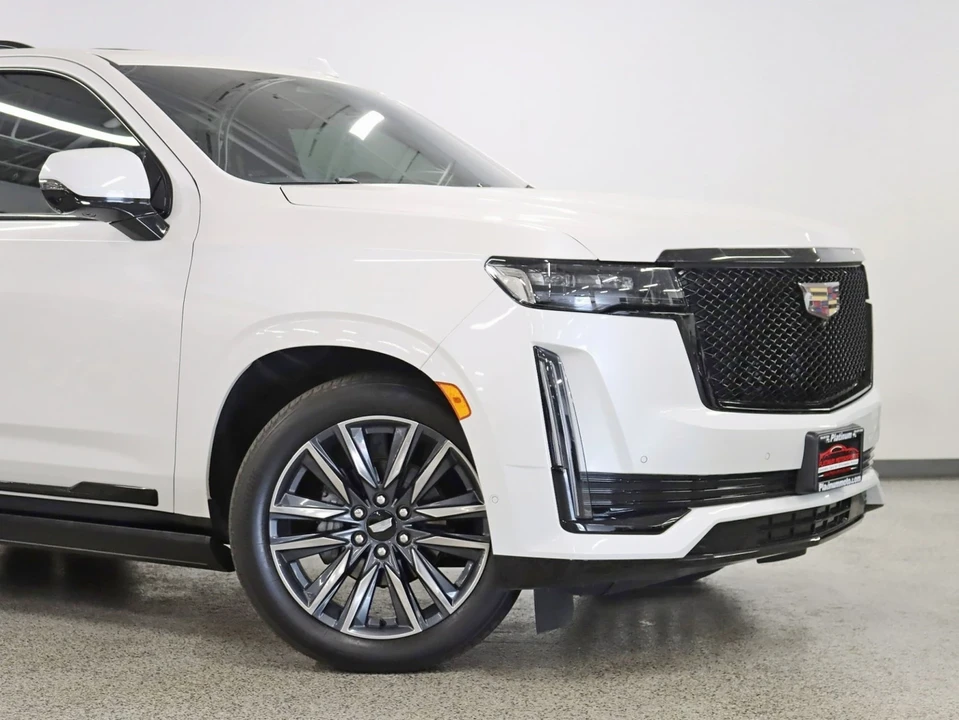 2022 Cadillac Escalade 5th Gen - Image 2 of 21