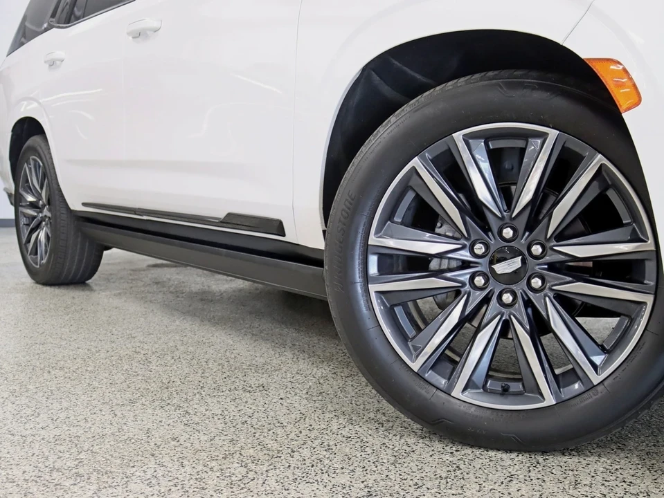 2022 Cadillac Escalade 5th Gen - Image 4 of 21