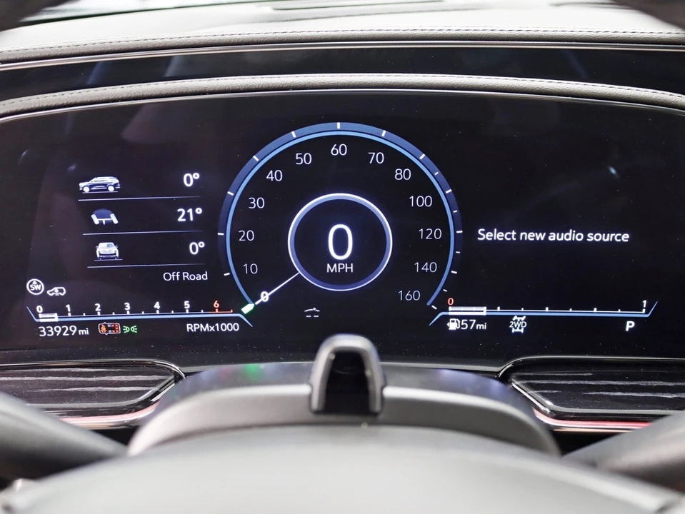 2022 Cadillac Escalade 5th Gen - Image 19 of 21