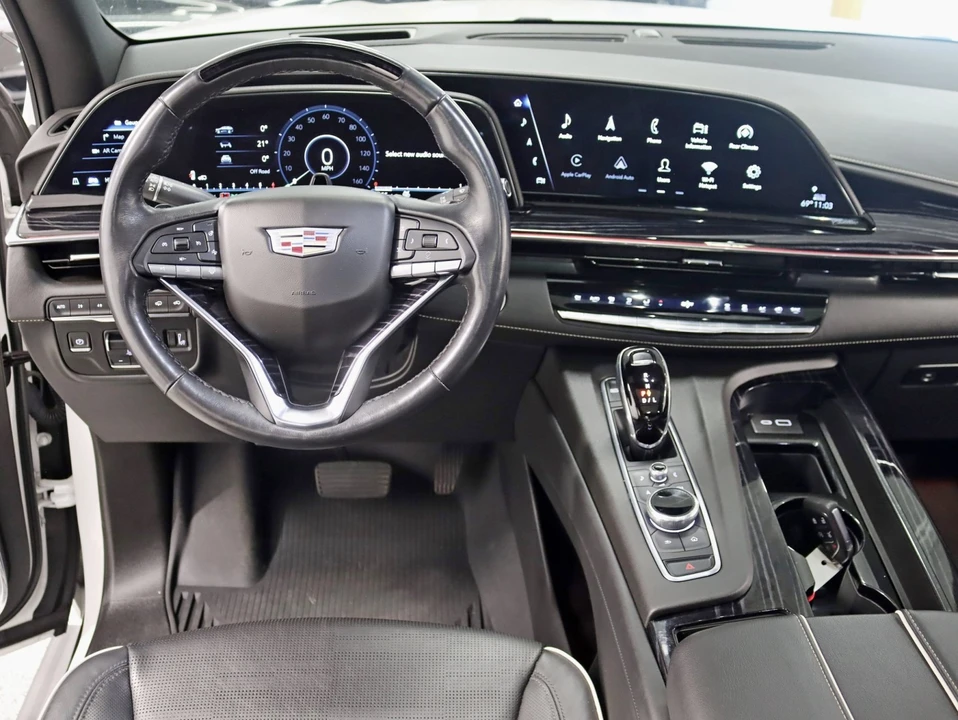 2022 Cadillac Escalade 5th Gen - Image 15 of 21