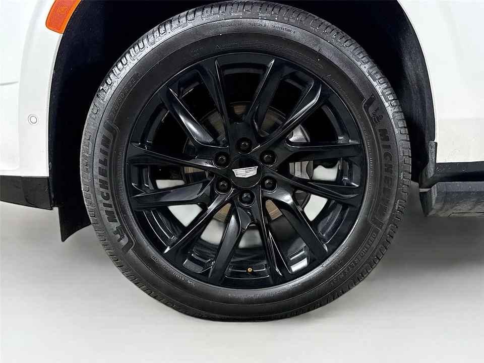 2022 Cadillac Escalade 5th Gen - Image 13 of 14