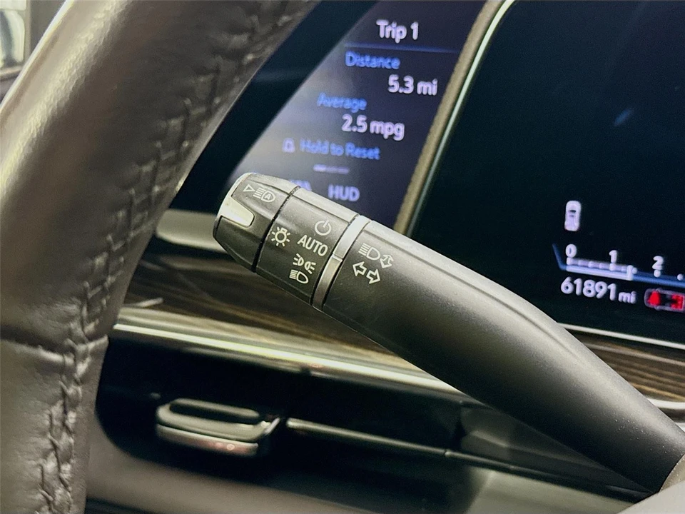 2022 Cadillac Escalade 5th Gen - Image 8 of 14