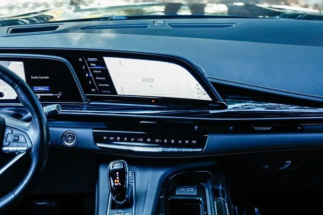 2022 Cadillac Escalade 5th Gen - Image 11 of 12