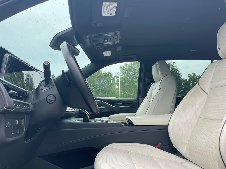 2022 Cadillac Escalade 5th Gen - Image 9 of 12