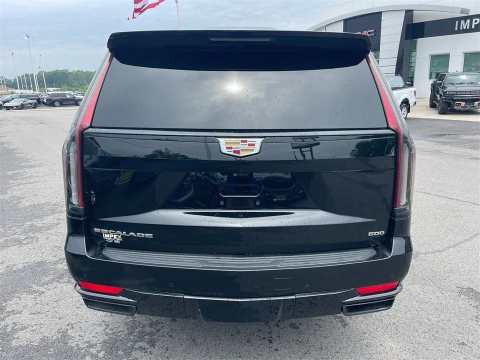 2022 Cadillac Escalade 5th Gen - Image 4 of 12