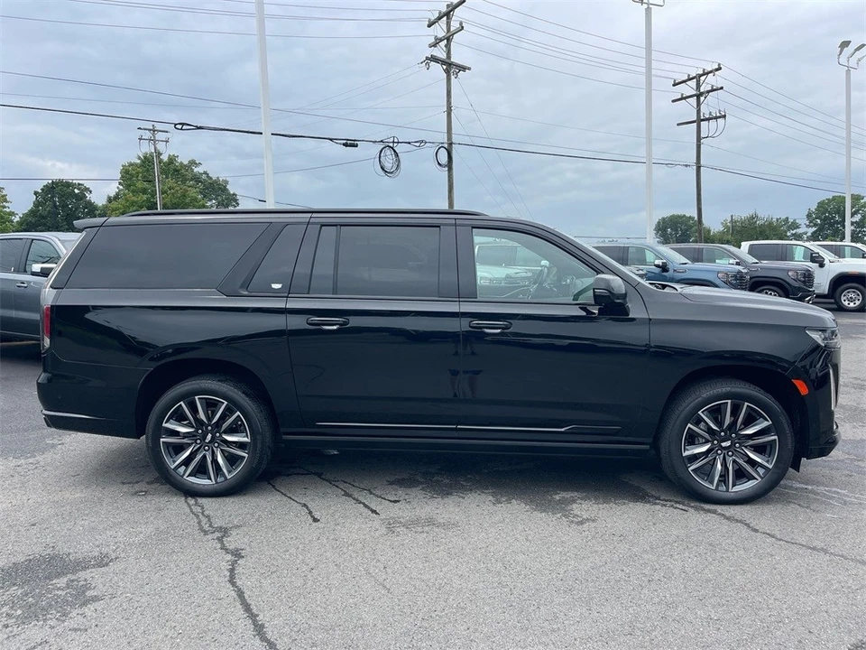 2022 Cadillac Escalade 5th Gen - Image 6 of 12