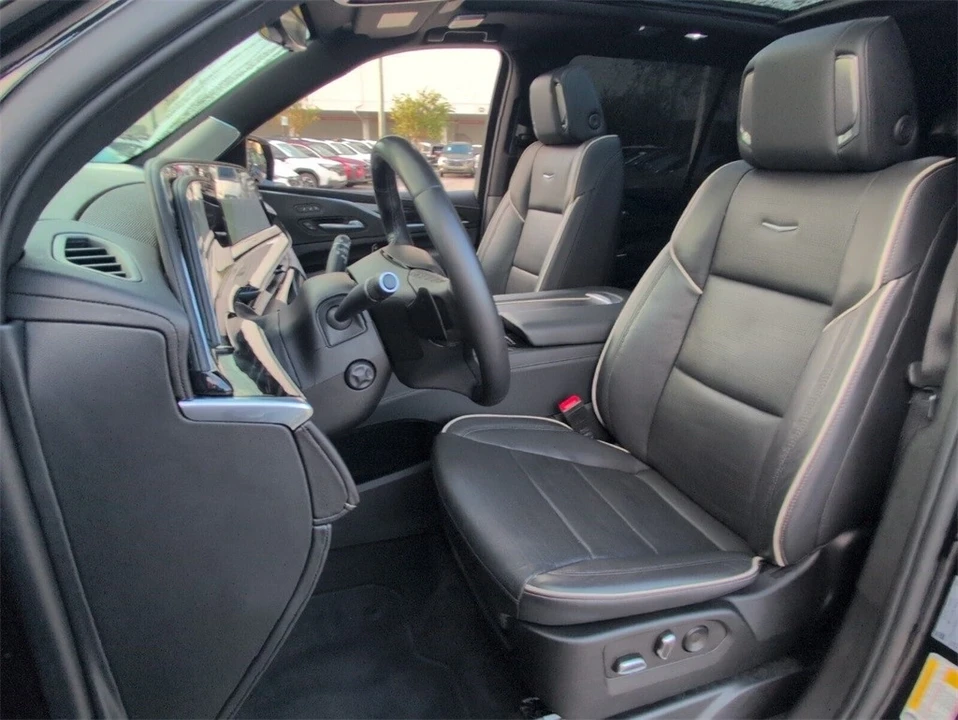 2022 Cadillac Escalade 5th Gen - Image 5 of 21