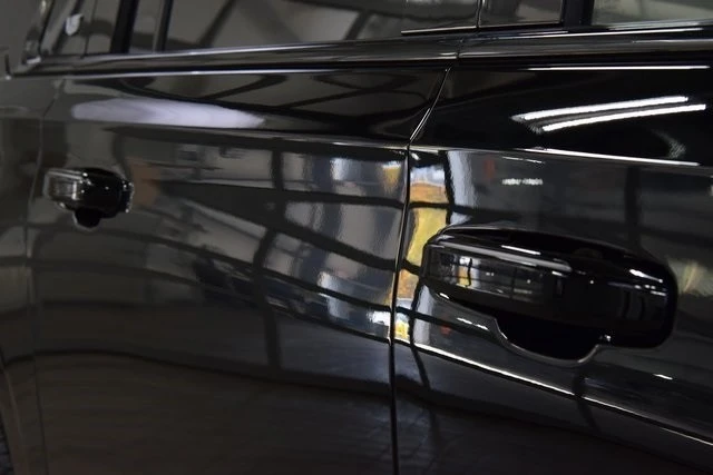 2022 Cadillac Escalade 5th Gen - Image 18 of 21