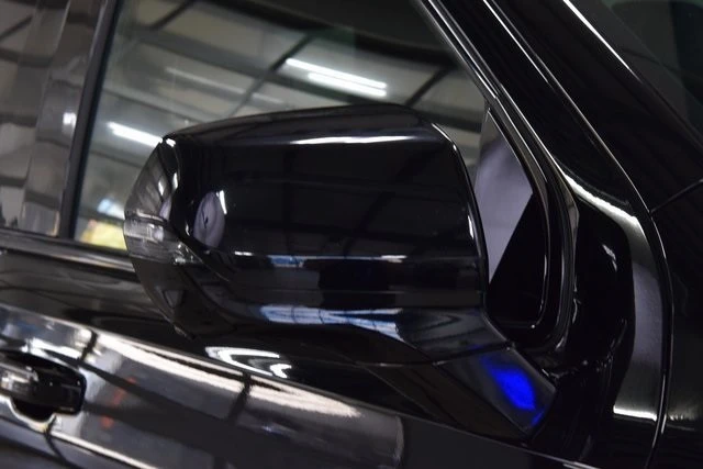 2022 Cadillac Escalade 5th Gen - Image 17 of 21
